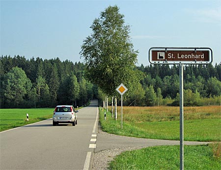 Verkehrsschild St. Leonhard